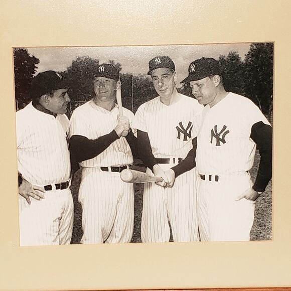 Baseball New York Yankee Legends Wall Mount Photo Frame Collectible - Picture 8 of 8